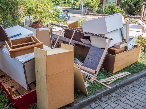 Best Local Junk Hauling  in Topeka, KS